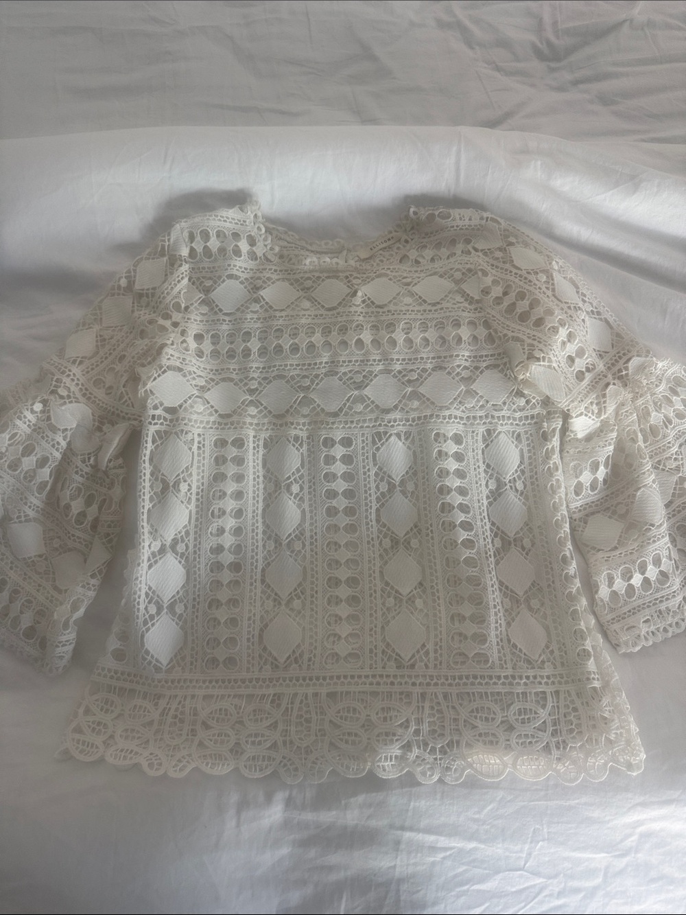 Womens White Lace Crochet Top - Elegant Eyelet Blouse size medium